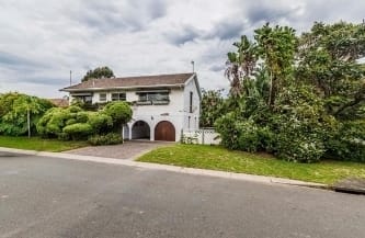 6 Bedroom Property for Sale in Abbotsford Eastern Cape